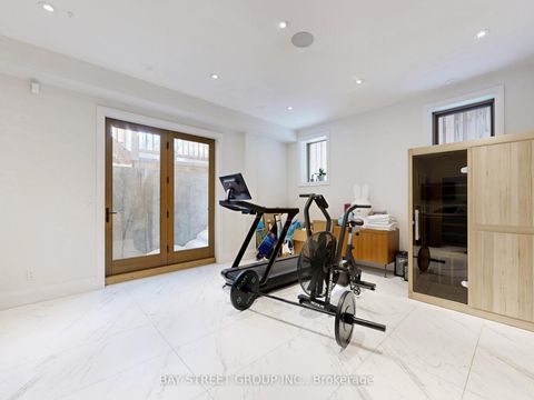 Photo 32 at 31 Evergreen Gardens, Leaside, Toronto