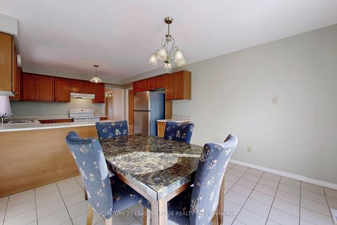 Photo 28 at 9 COATES Crescent, Oak Ridges Lake Wilcox, Richmond Hill