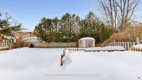 Photo 46 at 9 COATES Crescent, Oak Ridges Lake Wilcox, Richmond Hill