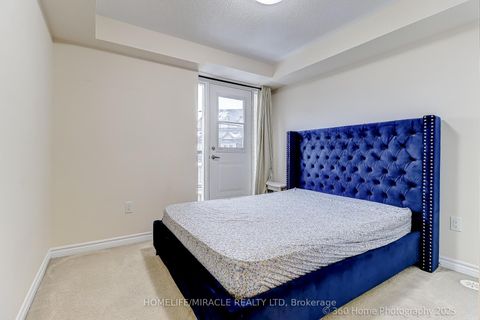 Photo 18 at 33 - 181 Parktree Drive, Maple, Vaughan