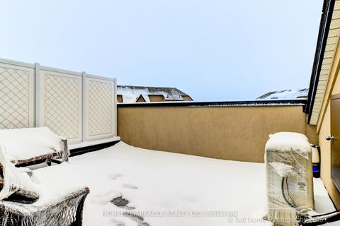 Photo 23 at 33 - 181 Parktree Drive, Maple, Vaughan