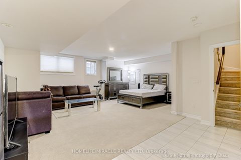 Photo 24 at 33 - 181 Parktree Drive, Maple, Vaughan