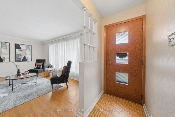 Photo 4 at 442 Cunningham Avenue, McLaughlin, Oshawa