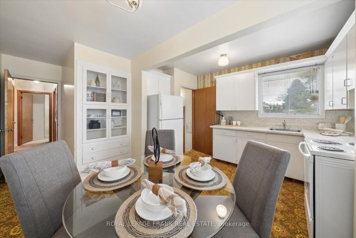 Photo 11 at 442 Cunningham Avenue, McLaughlin, Oshawa