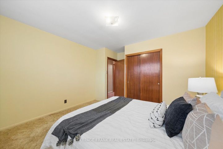 Photo 15 at 442 Cunningham Avenue, McLaughlin, Oshawa