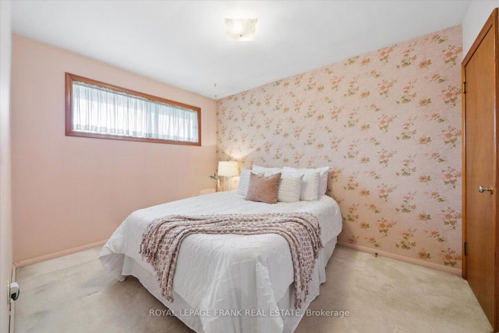 Photo 18 at 442 Cunningham Avenue, McLaughlin, Oshawa