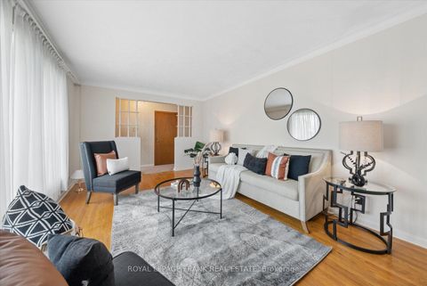 Photo 7 at 442 Cunningham Avenue, McLaughlin, Oshawa