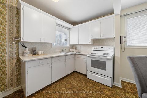 Photo 12 at 442 Cunningham Avenue, McLaughlin, Oshawa