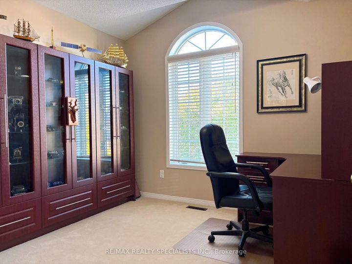 Photo 15 at 796 Alliance Court, East Credit, Mississauga