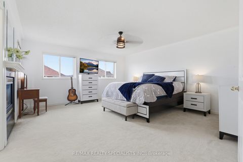 Photo 15 at 570 Blackwood Boulevard, Taunton, Oshawa