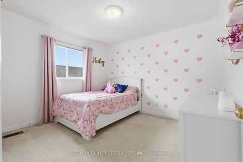 Photo 18 at 570 Blackwood Boulevard, Taunton, Oshawa