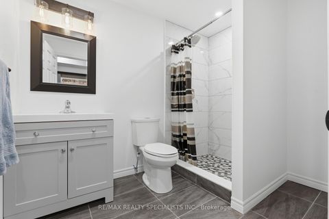 Photo 27 at 570 Blackwood Boulevard, Taunton, Oshawa