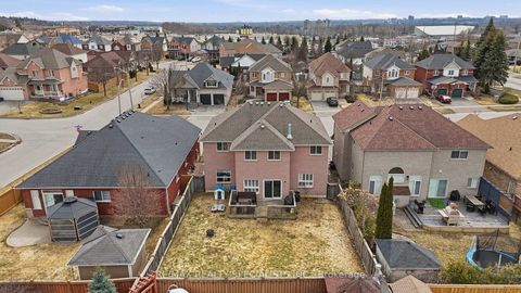 Photo 33 at 570 Blackwood Boulevard, Taunton, Oshawa