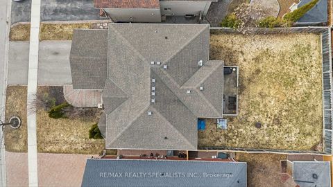 Photo 34 at 570 Blackwood Boulevard, Taunton, Oshawa