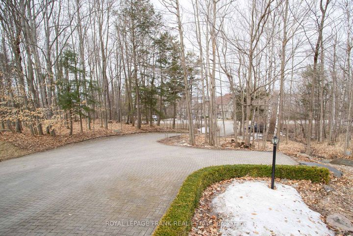 Photo 5 at 85 Ambleside Drive, Port Perry, Scugog