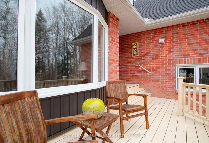 Photo 6 at 85 Ambleside Drive, Port Perry, Scugog
