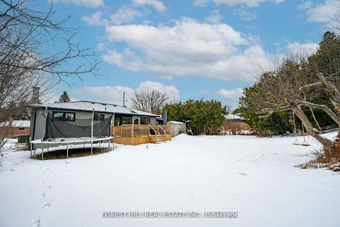 Photo 29 at 4 Holman Crescent, Aurora Highlands, Aurora