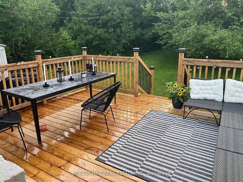 Photo 30 at 4 Holman Crescent, Aurora Highlands, Aurora