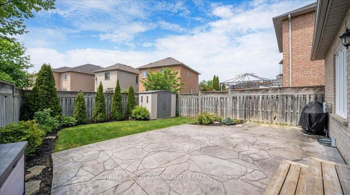 Photo 32 at 130 Princeton Gate, Maple, Vaughan