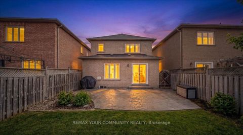 Photo 31 at 130 Princeton Gate, Maple, Vaughan