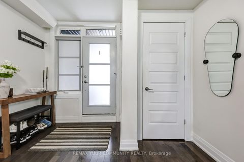 Photo 1 at 29 - 8169 Kipling Avenue, West Woodbridge, Vaughan