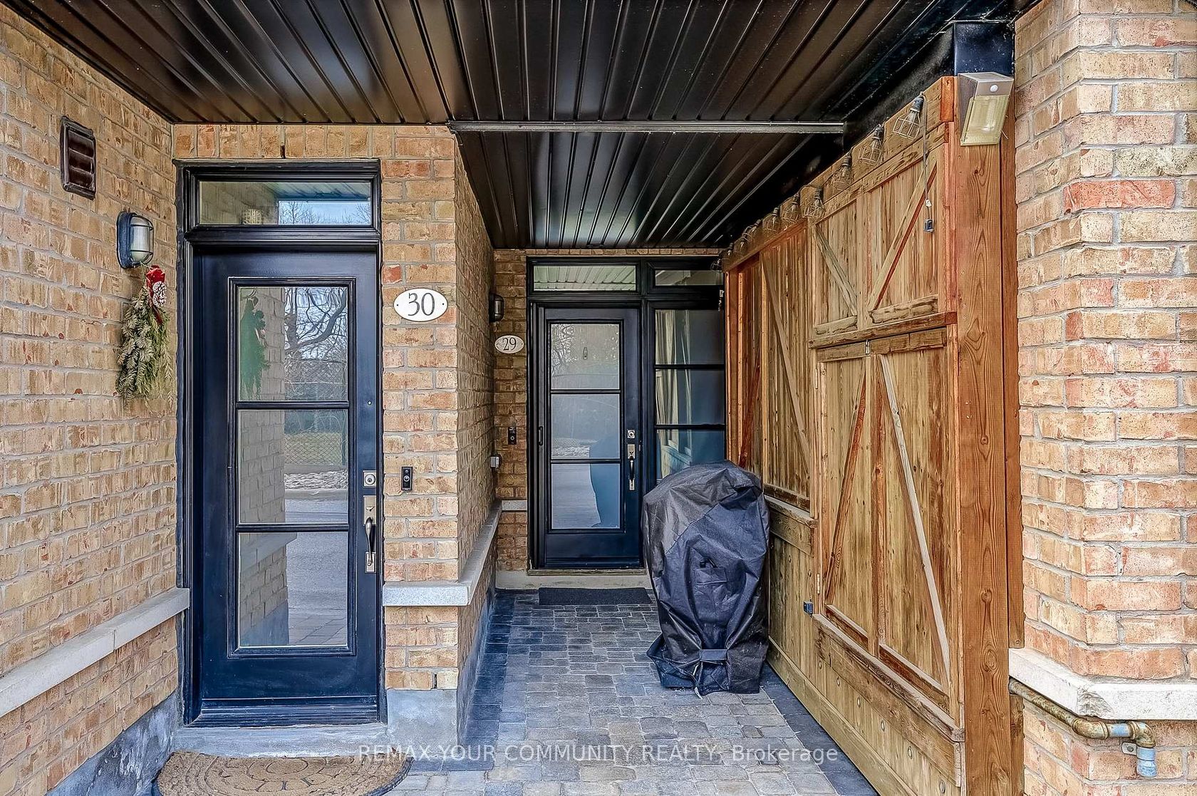 29 - 8169 Kipling Avenue, West Woodbridge, Vaughan 