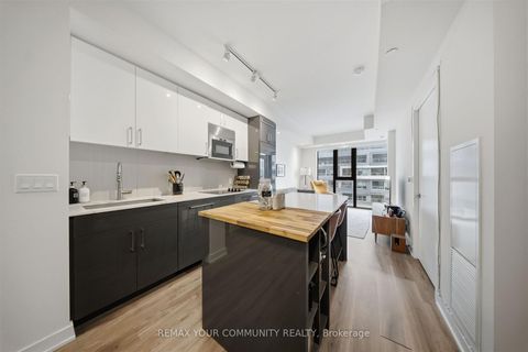 Photo 8 at 515 - 840 St. Clair Avenue W, Oakwood Village, Toronto