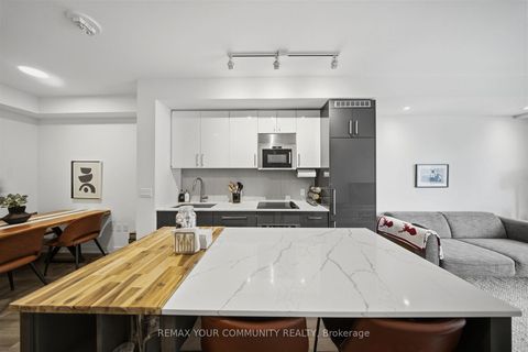 Photo 10 at 515 - 840 St. Clair Avenue W, Oakwood Village, Toronto