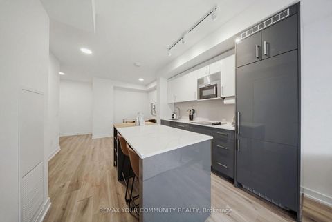 Photo 11 at 515 - 840 St. Clair Avenue W, Oakwood Village, Toronto