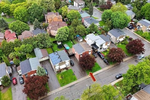Photo 4 at 48 Van Stassen Boulevard, Lambton Baby Point, Toronto