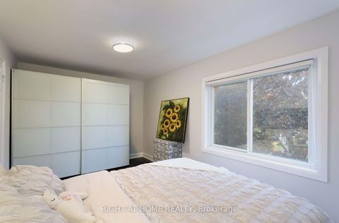 Photo 17 at 48 Van Stassen Boulevard, Lambton Baby Point, Toronto