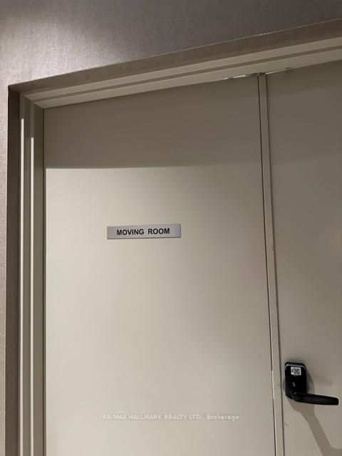 Photo 18 at 822 - 38 Honeycrisp Crescent, Vaughan Corporate Centre, Vaughan