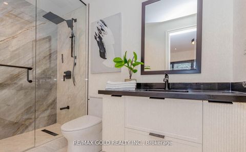 Photo 25 at 786 Euclid Avenue, Annex, Toronto