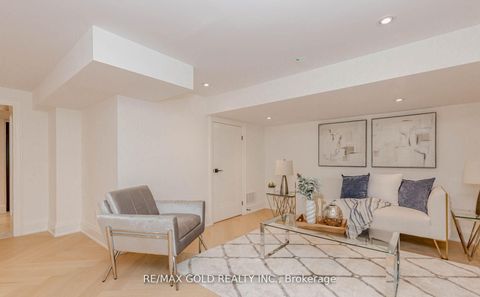 Photo 36 at 786 Euclid Avenue, Annex, Toronto