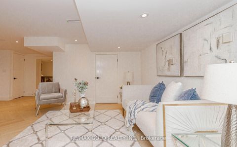 Photo 37 at 786 Euclid Avenue, Annex, Toronto