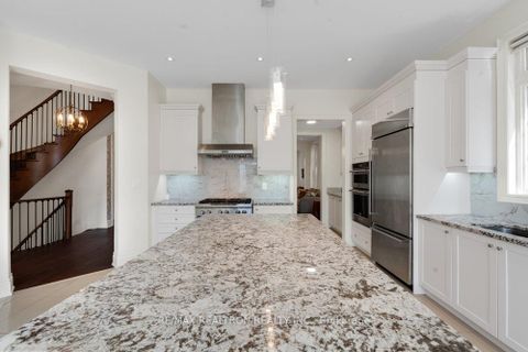 Photo 20 at 7 Aspy Court, Patterson, Vaughan