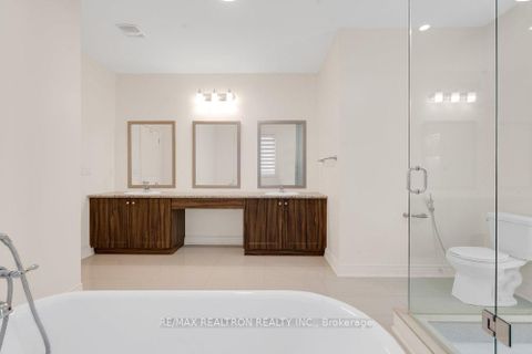 Photo 27 at 7 Aspy Court, Patterson, Vaughan