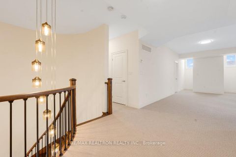 Photo 29 at 7 Aspy Court, Patterson, Vaughan