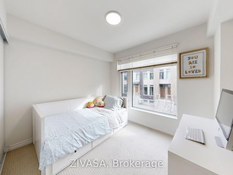 Photo 19 at 92 - 15 Applewood Lane, Etobicoke West Mall, Toronto