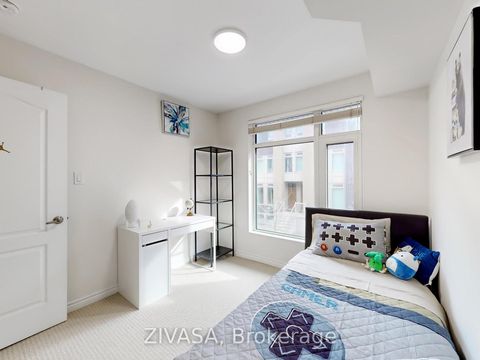 Photo 24 at 92 - 15 Applewood Lane, Etobicoke West Mall, Toronto