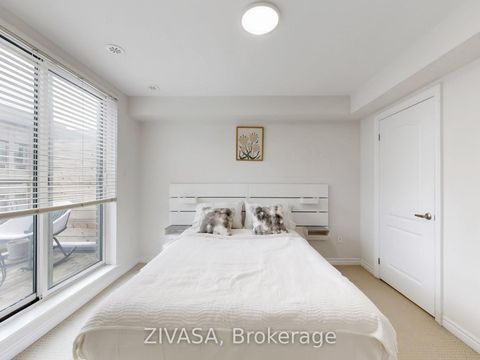 Photo 31 at 92 - 15 Applewood Lane, Etobicoke West Mall, Toronto