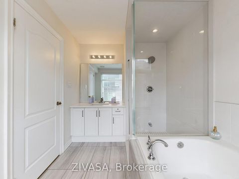 Photo 36 at 92 - 15 Applewood Lane, Etobicoke West Mall, Toronto