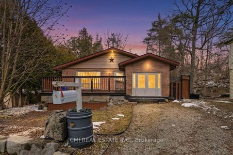 Photo 0 at 5 Pineway Avenue, Keswick South, Georgina