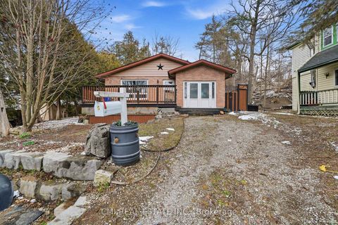 Photo 1 at 5 Pineway Avenue, Keswick South, Georgina