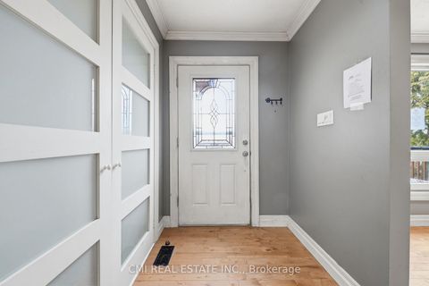 Photo 5 at 5 Pineway Avenue, Keswick South, Georgina