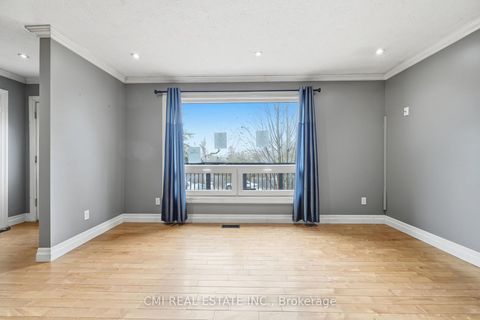 Photo 9 at 5 Pineway Avenue, Keswick South, Georgina