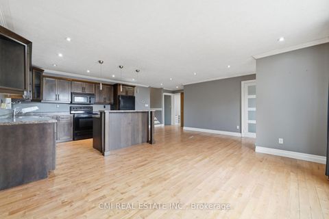 Photo 10 at 5 Pineway Avenue, Keswick South, Georgina