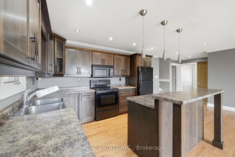 Photo 12 at 5 Pineway Avenue, Keswick South, Georgina