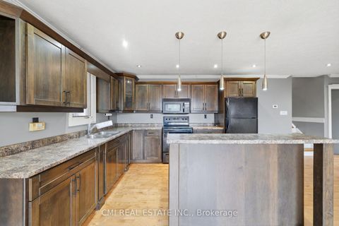 Photo 13 at 5 Pineway Avenue, Keswick South, Georgina