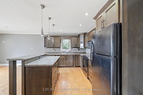 Photo 15 at 5 Pineway Avenue, Keswick South, Georgina